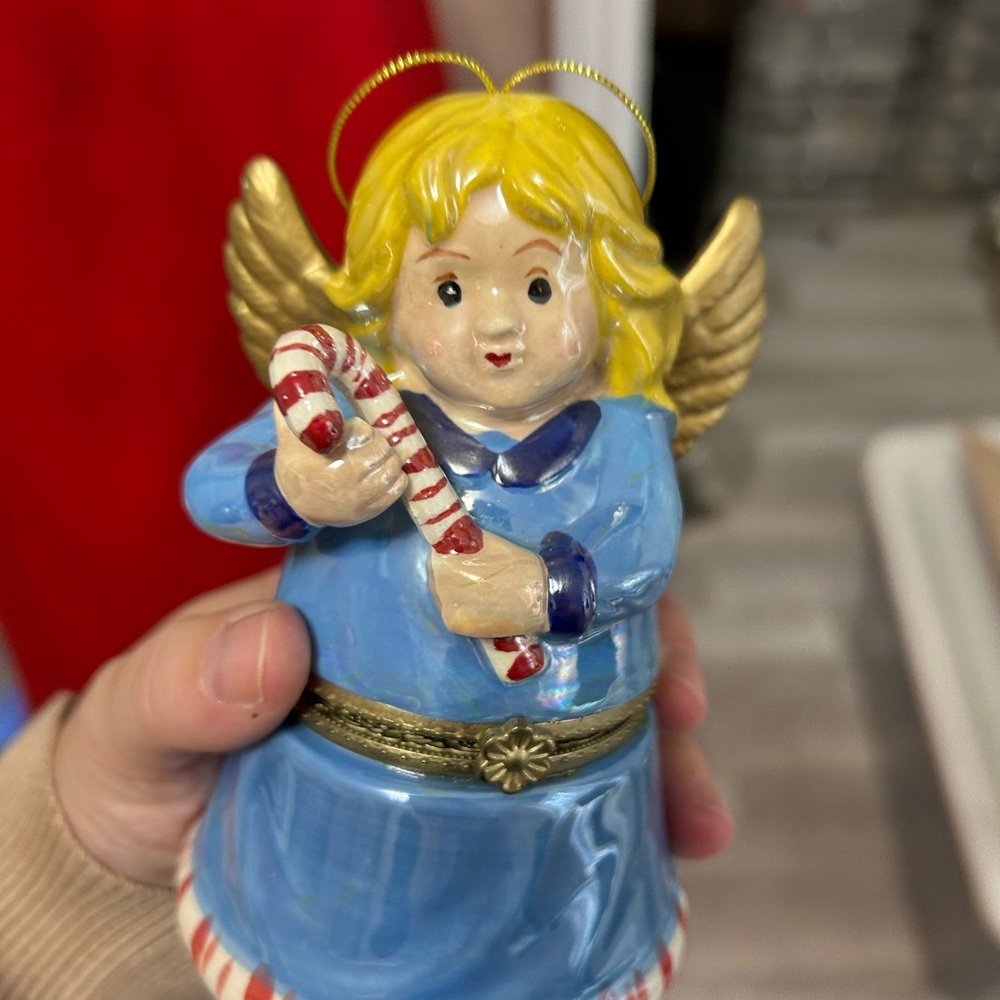 4/$100 ceramic music box trinket Blue Angel Figurine with Gold Wings 😇